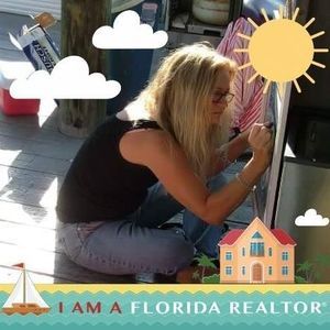 Meet your Posher, Nina